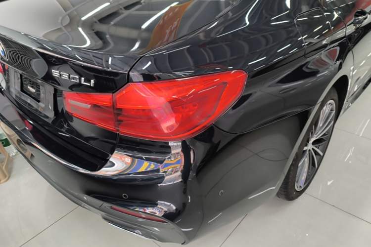 Used BMW 5 Series 2020 530Li Leading Model M Sport Package Right Rear Taillight