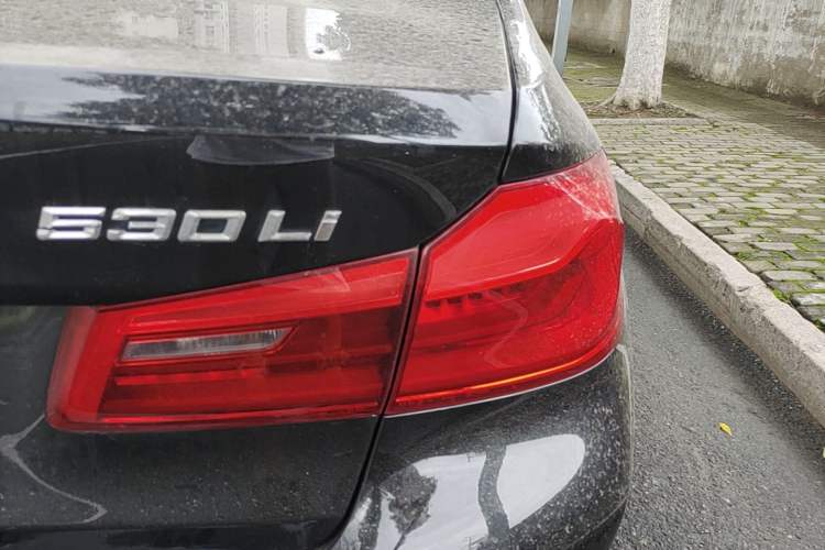 Used BMW 5 Series 2020 530Li Leading Edition Luxury Package Right Rear Taillight