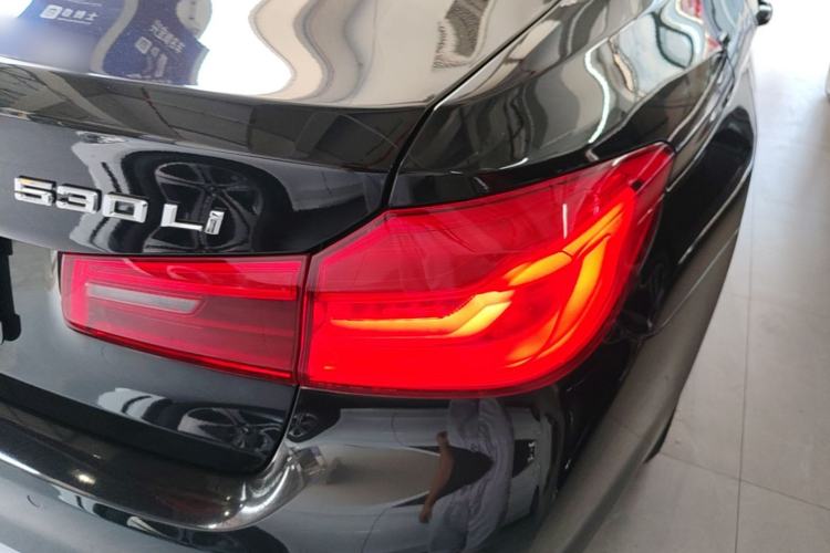 Used BMW 5 Series 2020 530Li Leading Edition Luxury Package Right Rear Taillight