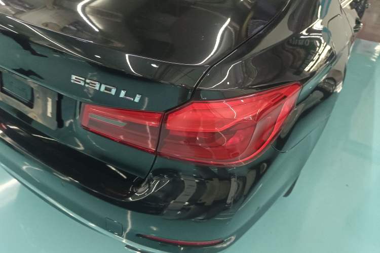 Used BMW 5 Series 2020 530Li Leading Edition Luxury Package Right Rear Taillight