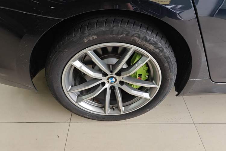 Used BMW 5 Series 2020 525Li M Sport Package Right Rear Wheel Hub
