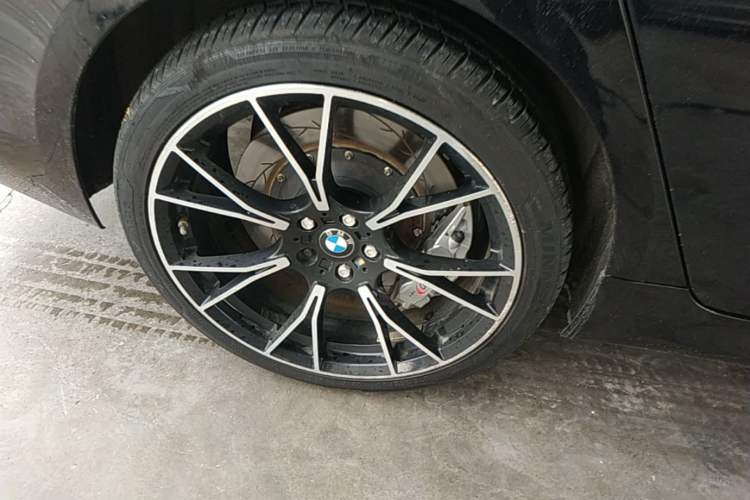 Used BMW 5 Series 2020 530Li Leading Model M Sport Package Right Rear Wheel Hub