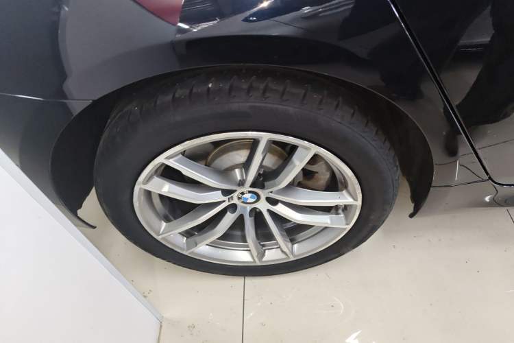 Used BMW 5 Series 2020 525Li M Sport Package Right Rear Wheel Hub