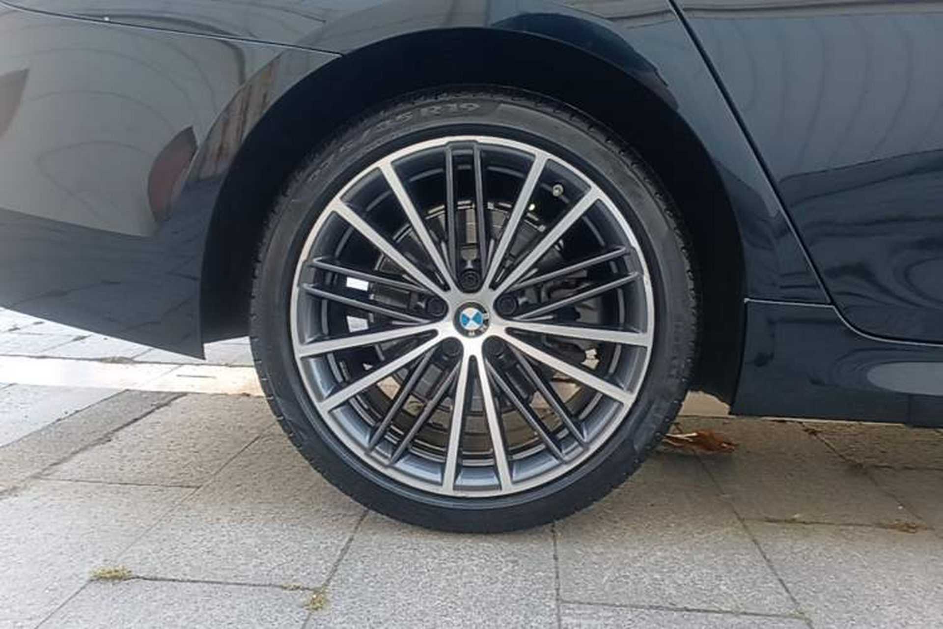 Used BMW 5 Series 2020 530Li Leading Model M Sport Package Right Rear Wheel Hub