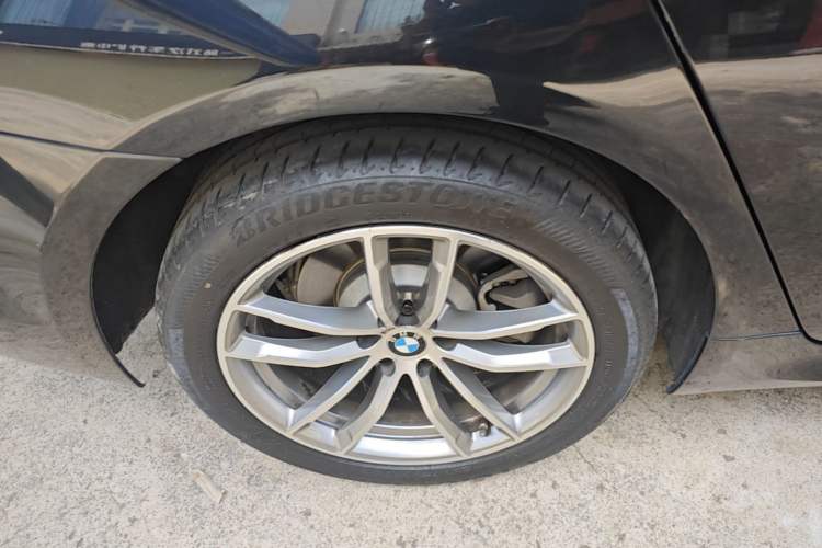 Used BMW 5 Series 2020 525Li M Sport Package Right Rear Wheel Hub