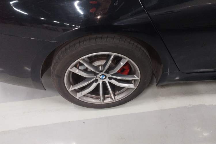 Used BMW 5 Series 2020 525Li M Sport Package Right Rear Wheel Hub