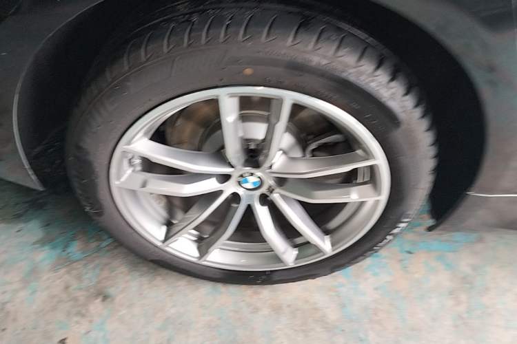Used BMW 5 Series 2020 525Li M Sport Package Right Rear Wheel Hub
