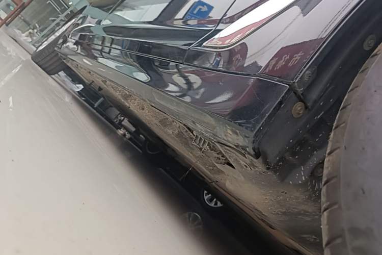 Used BMW 5 Series 2020 530Li Luxury Edition Premium Package Right Side Sill