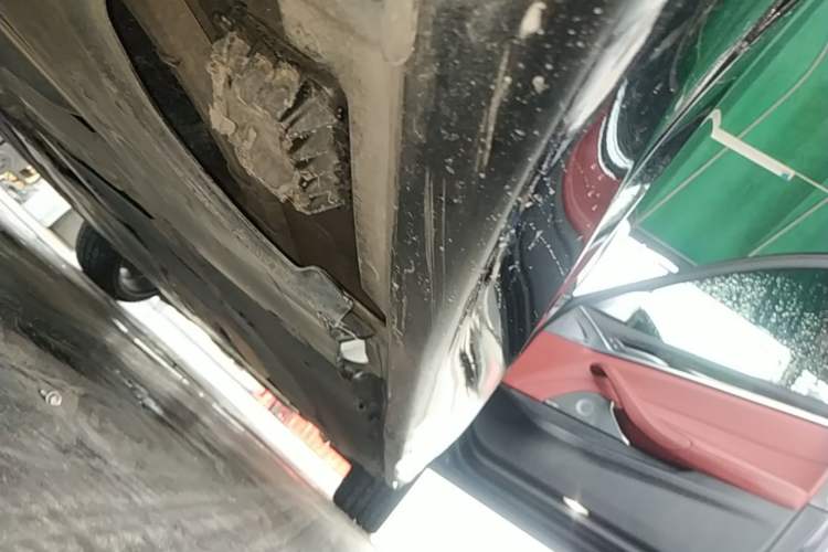 Used BMW 5 Series 2020 530Li Leading Model M Sport Package Right Side Sill