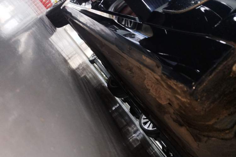 Used BMW 5 Series 2020 530Li Leading Model M Sport Package Right Side Sill