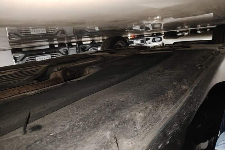 Used BMW 5 Series 2020 525Li M Sport Package Right Side Sill