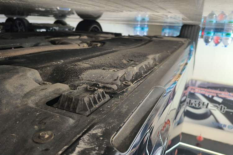 Used BMW 5 Series 2020 525Li M Sport Package Right Side Sill