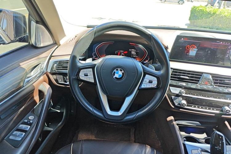 Used BMW 5 Series 2020 530Li Leading Edition Luxury Package Steering Wheel