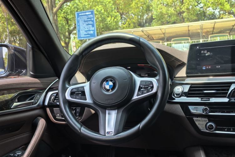 Used BMW 5 Series 2020 525Li M Sport Package Steering Wheel