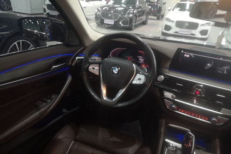 Used BMW 5 Series 2020 530Li Luxury Edition Premium Package Steering Wheel