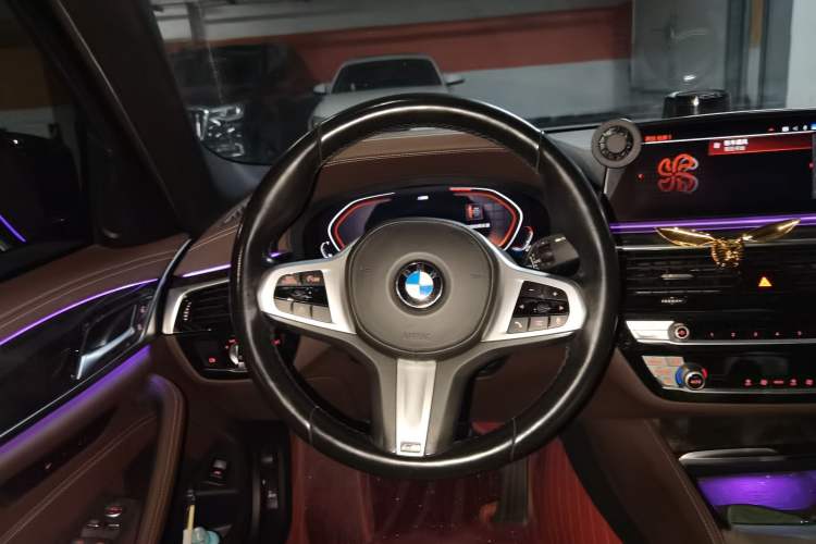 Used BMW 5 Series 2020 525Li M Sport Package Steering Wheel