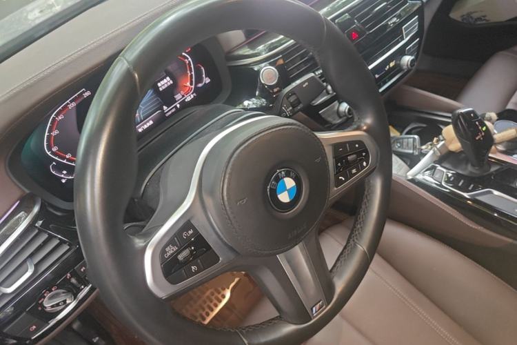 Used BMW 5 Series 2020 525Li M Sport Package Steering Wheel