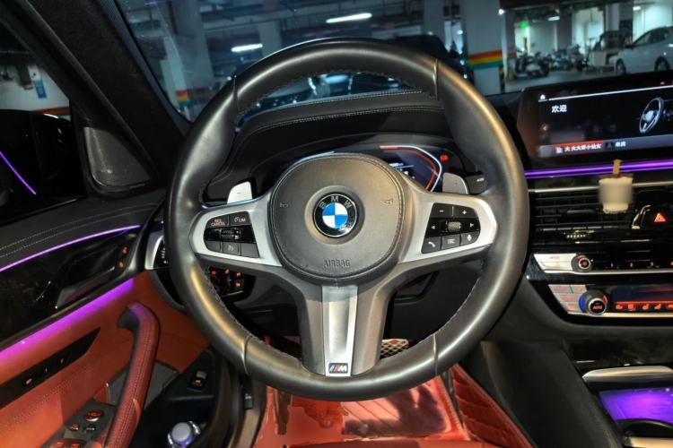 Used BMW 5 Series 2020 530Li Luxury Edition M Sport Package Steering Wheel