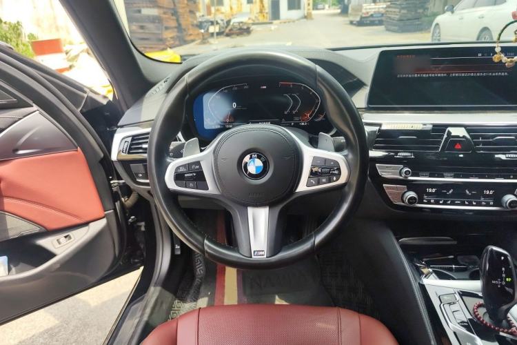 Used BMW 5 Series 2020 530Li Luxury Edition M Sport Package Steering Wheel