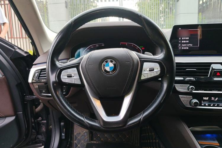 Used BMW 5 Series 2020 530Li Leading Edition Luxury Package Steering Wheel