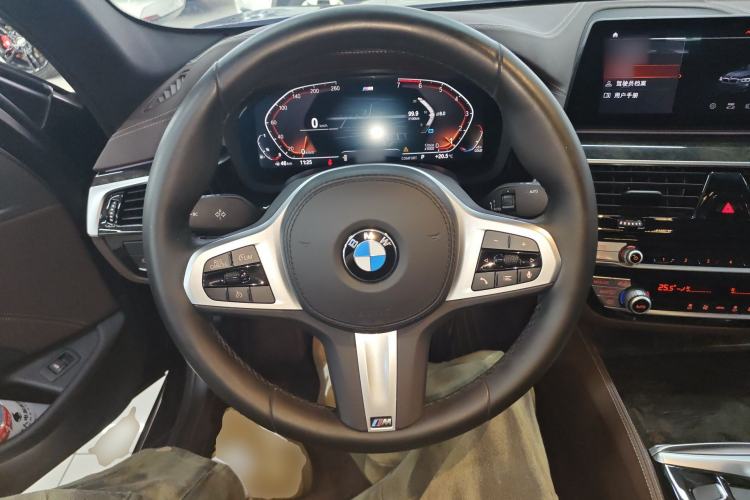 Used BMW 5 Series 2020 525Li M Sport Package Steering Wheel