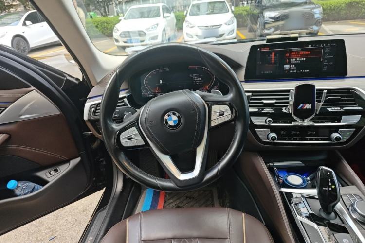 Used BMW 5 Series 2020 530Li xDrive Luxury Package Steering Wheel