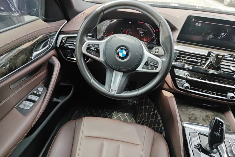 Used BMW 5 Series 2020 525Li M Sport Package Steering Wheel