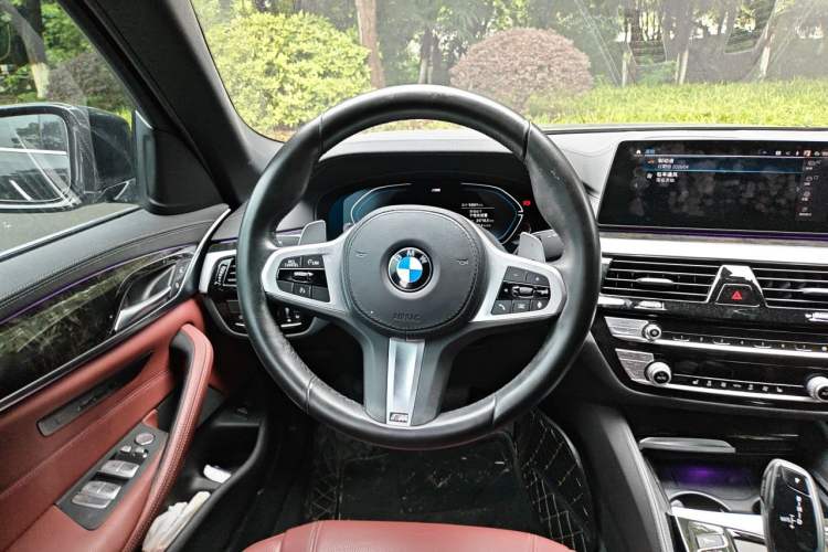 Used BMW 5 Series 2020 530Li Leading Model M Sport Package Steering Wheel