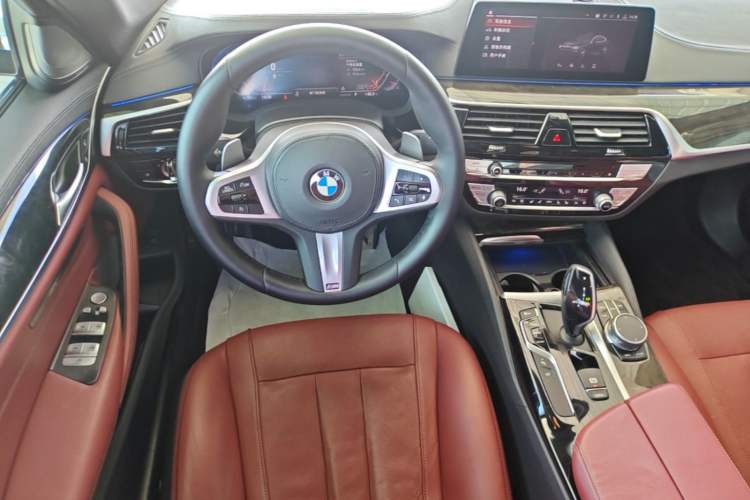 Used BMW 5 Series 2020 530Li Luxury Edition M Sport Package Steering Wheel