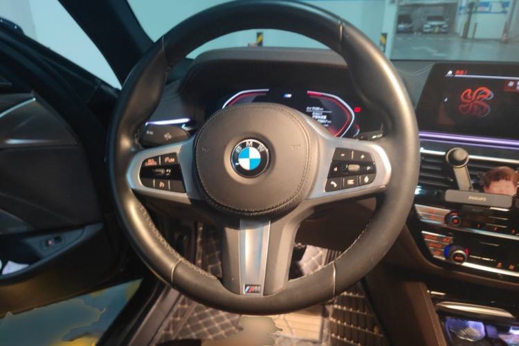 Used BMW 5 Series 2020 525Li M Sport Package Steering Wheel
