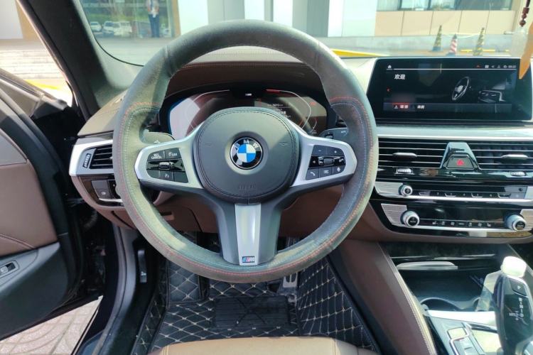 Used BMW 5 Series 2020 525Li M Sport Package Steering Wheel