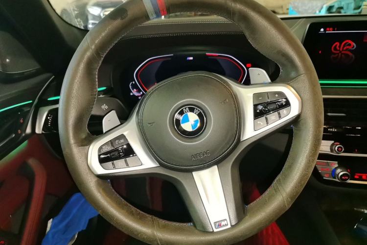 Used BMW 5 Series 2020 530Li Luxury Edition M Sport Package Steering Wheel