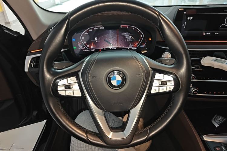 Used BMW 5 Series 2020 525Li Luxury Package Steering Wheel