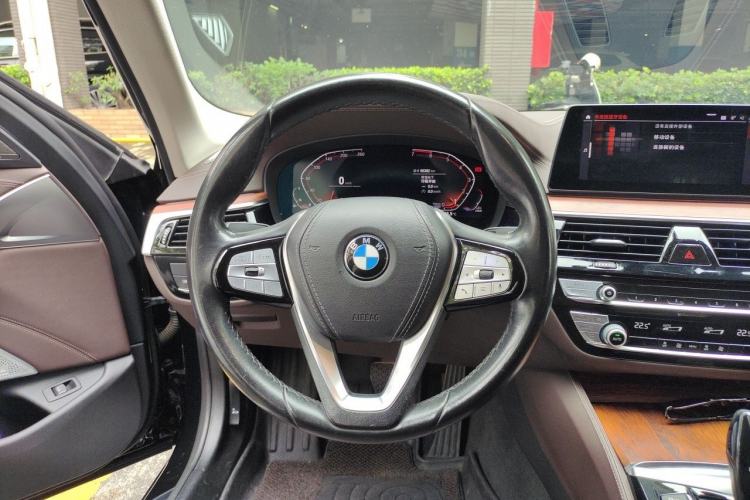 Used BMW 5 Series 2020 525Li Luxury Package Steering Wheel