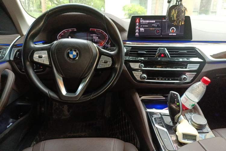 Used BMW 5 Series 2020 525Li Luxury Package Steering Wheel