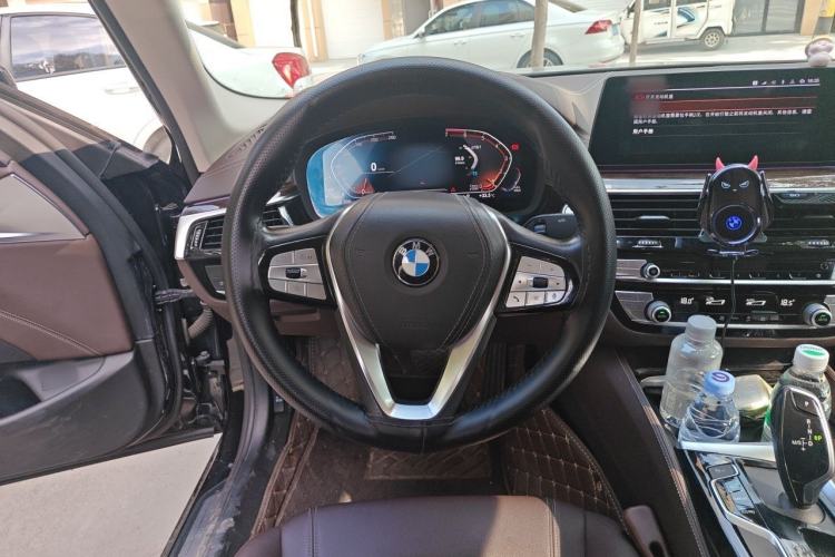Used BMW 5 Series 2020 525Li Luxury Package Steering Wheel