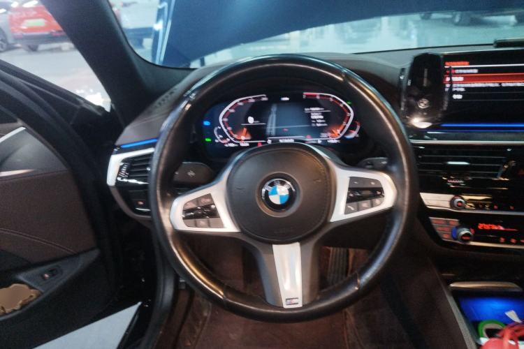 Used BMW 5 Series 2020 525Li M Sport Package Steering Wheel