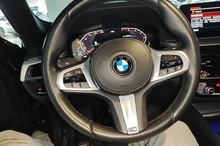 Used BMW 5 Series 2020 525i M Sport Package Steering Wheel