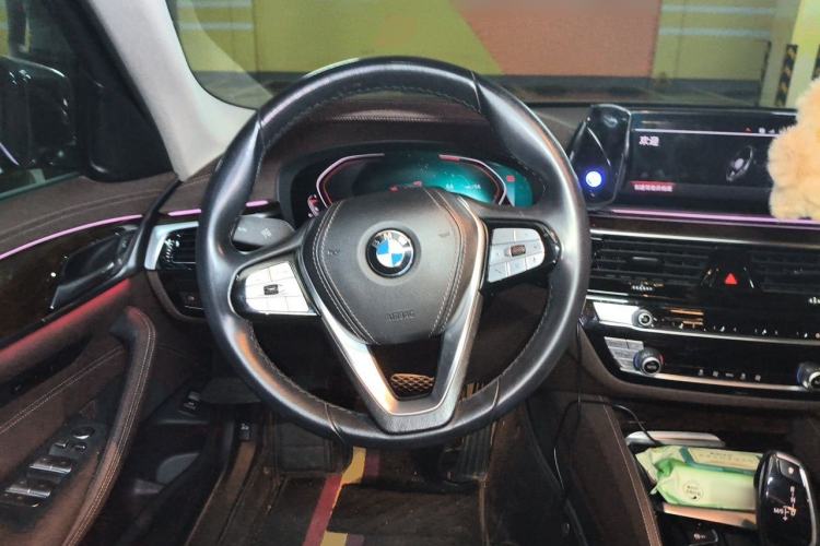 Used BMW 5 Series 2020 525Li Luxury Package Steering Wheel