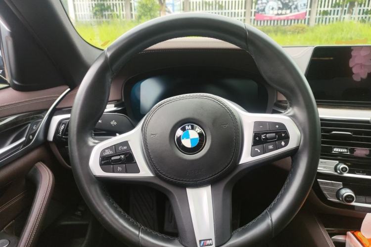 Used BMW 5 Series 2020 525Li M Sport Package Steering Wheel