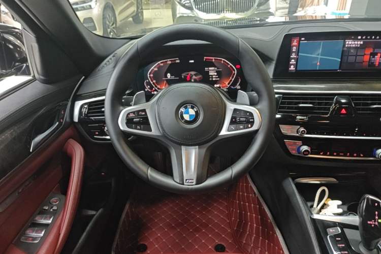Used BMW 5 Series 2020 530Li Leading Model M Sport Package Steering Wheel