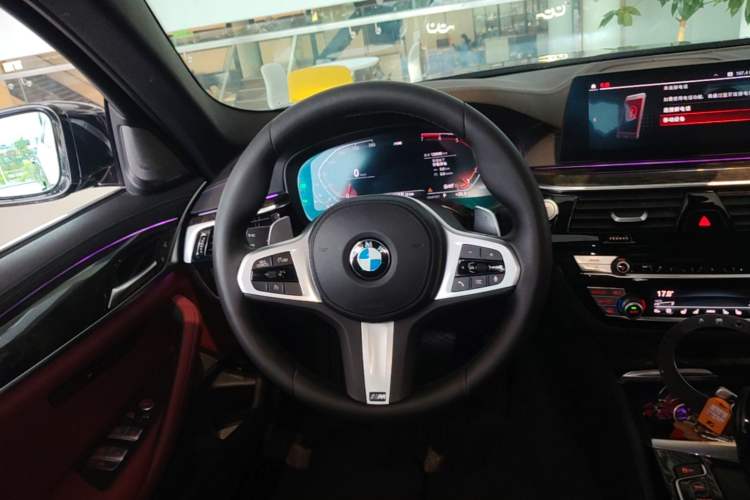 Used BMW 5 Series 2020 530Li Luxury Edition M Sport Package Steering Wheel