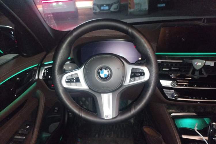 Used BMW 5 Series 2020 525Li M Sport Package Steering Wheel