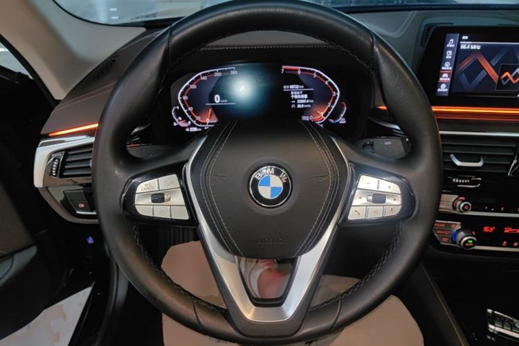 Used BMW 5 Series 2020 525Li Luxury Package Steering Wheel