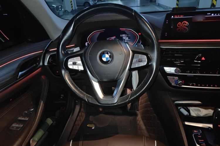 Used BMW 5 Series 2020 530Li Leading Edition Luxury Package Steering Wheel