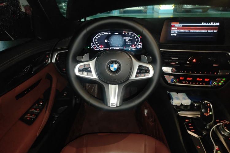 Used BMW 5 Series 2020 530Li Leading Model M Sport Package Steering Wheel