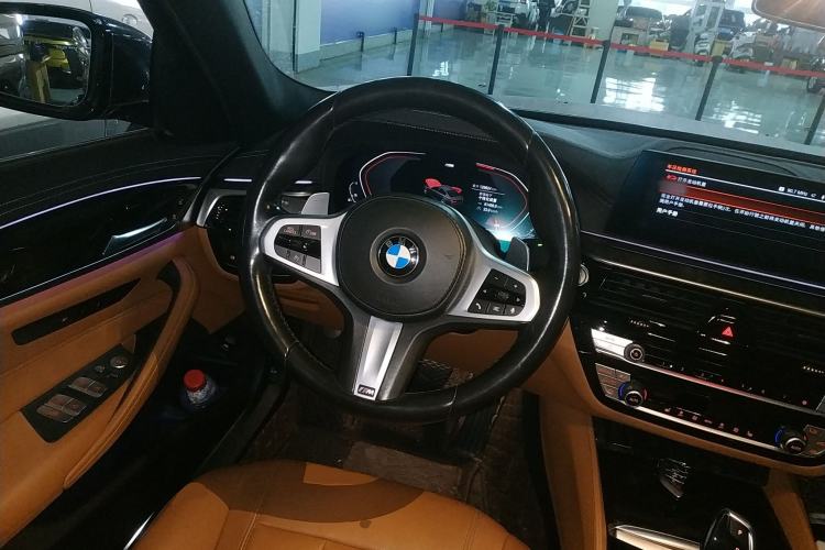 Used BMW 5 Series 2020 530Li Leading Model M Sport Package Steering Wheel