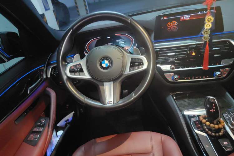 Used BMW 5 Series 2020 530Li Leading Model M Sport Package Steering Wheel