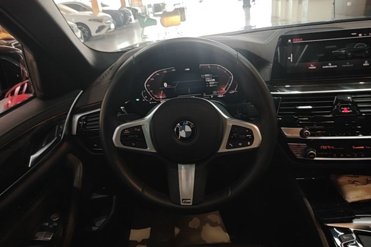 Used BMW 5 Series 2020 525Li M Sport Package Steering Wheel