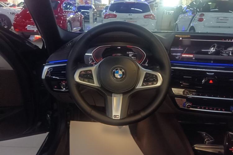 Used BMW 5 Series 2020 525Li M Sport Package Steering Wheel